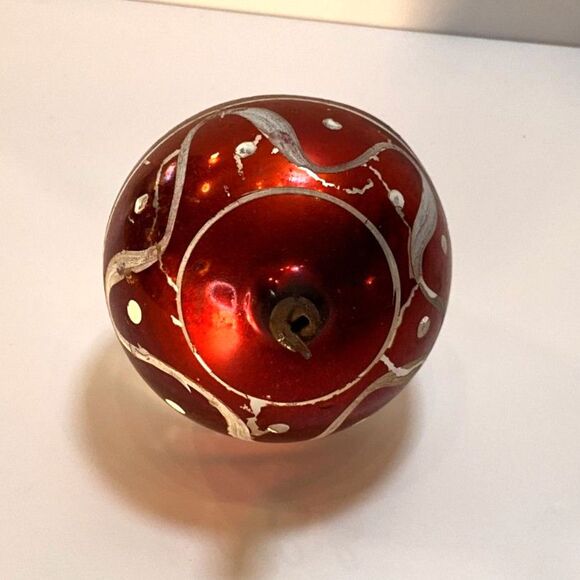 Vintage Mercury Glass Hand Painted Fluted Christmas ornament - Picture 5 of 5